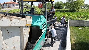 Serdivan'da Asfalt Seferberliği Devam Ediyor