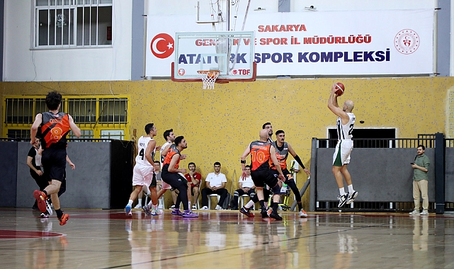 Büyükşehir Basket İlk Yarının Son Maçına İstanbul’da Çıkıyor