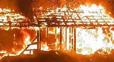 Sakarya'da Baraka Alev Topuna Döndü