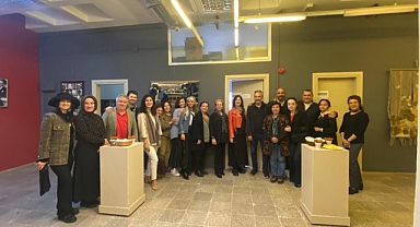 Sakarya Üniversitesi'nde Geleneksel Türk Sanatları Sergisi Açılışın Ardından İzleyicilerle Buluştu