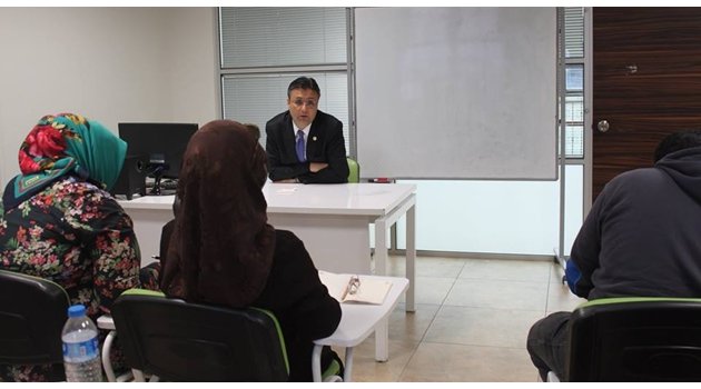 “Osmanlı Modernleşme Değil, Muasırlaşma Der”