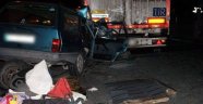 Duran Tır'a Otomobil Çarptı: 1 Ölü 3 Yaralı