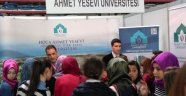 Ahmet Yesevi Üniversitesi, Sakarya'da Eğitim Fuarına Katıldı