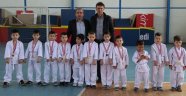 Akyazı Belediyesi Spor Şenlikleri Başladı