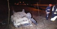  Akyazı’da Otomobil Takla Attı: 5 Yaralı