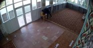 Aynı Camiiye Üçüncü Kez Giren Hırsız, Camii Cemaatini Bıktırdı