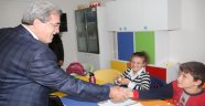 Başkan Akcan Engelli Minikleri Ziyaret Etti