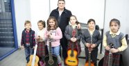 Bilgi Evinde Gitar ve Keman Kursu
