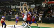 Büyükşehir Basket Lidere Geçit Vermedi
