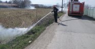 Çıkan Ot Yangını İtfaiye Ekiplerince Söndürüldü