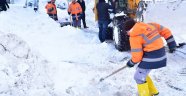 Etkili Kar Yağışının Ardından Temizleme Çalışmaları Sürüyor