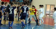 Futsal Maçında Öğrenciler Birbirine Girdi