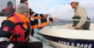 Gölde Mahsur Kaldı, İmdadına AFAD Ekipleri Yetişti!