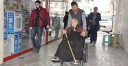 Hayırsever’den 3 Engelli Vatandaşa Tekerlekli Sandalye