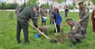 Jandarma Ekipleri Şehitlerin Anısına Fidan Dikti