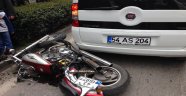 Motosiklet Otomobile Arkadan Çarptı: 1 Yaralı