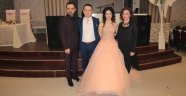 Rüya Gibi Bir Törenle Nişanlandılar