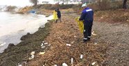 SASKİ Kıyı Şeridini Temizliyor