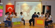 SAÜ Anadolu Lisesi Öğrencileri Münazarada Fikirlerini Yarıştırdı
