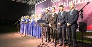 Serdivan’da Bosna Hersek’li Gençler Sahne Aldı