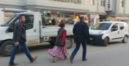 Tırnakçılık Yöntemiyle Hırsızlık Yapan Kadınlar Yakalandı